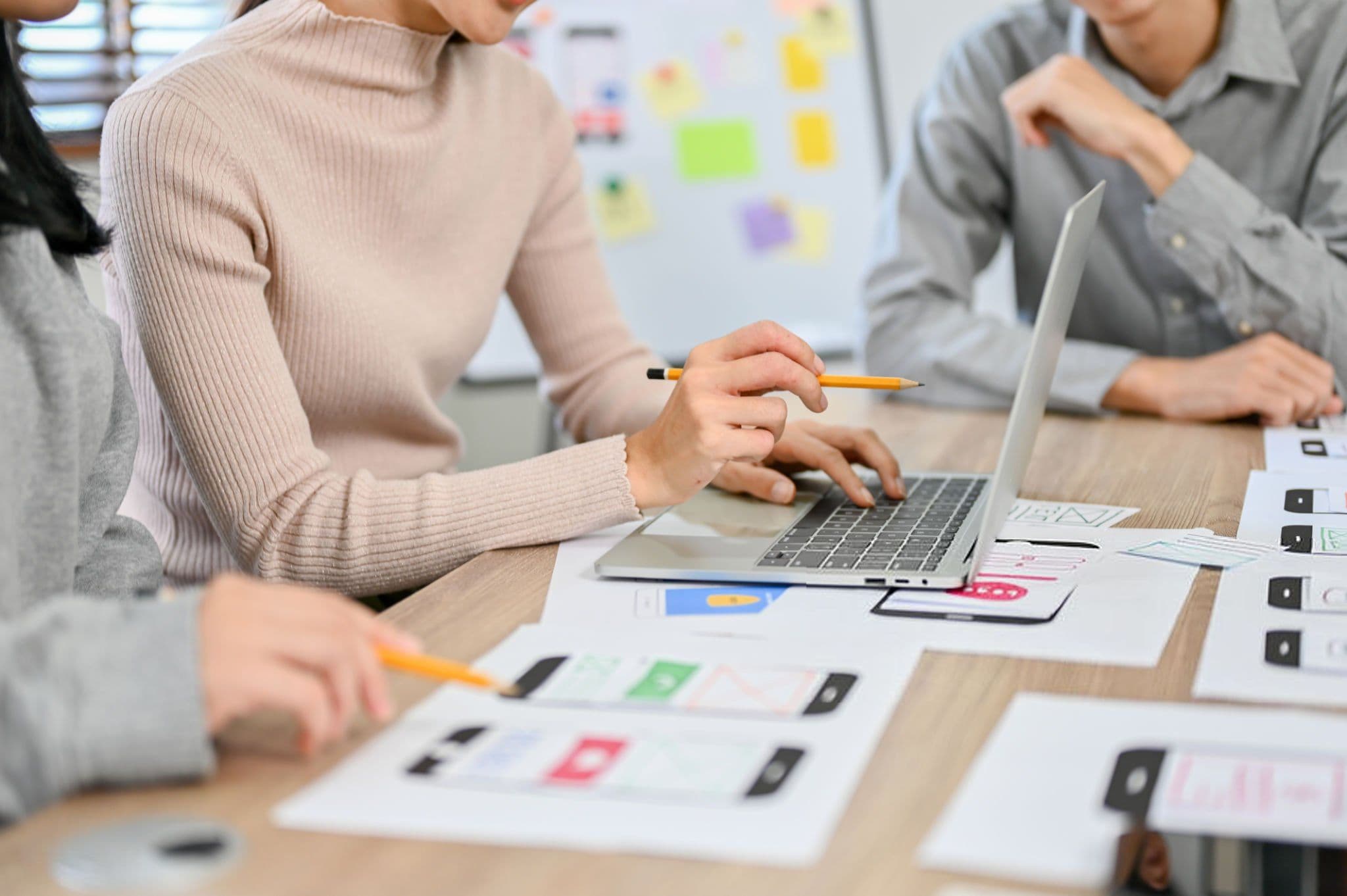 Những lưu ý khi làm việc với nhân viên Graphic Design